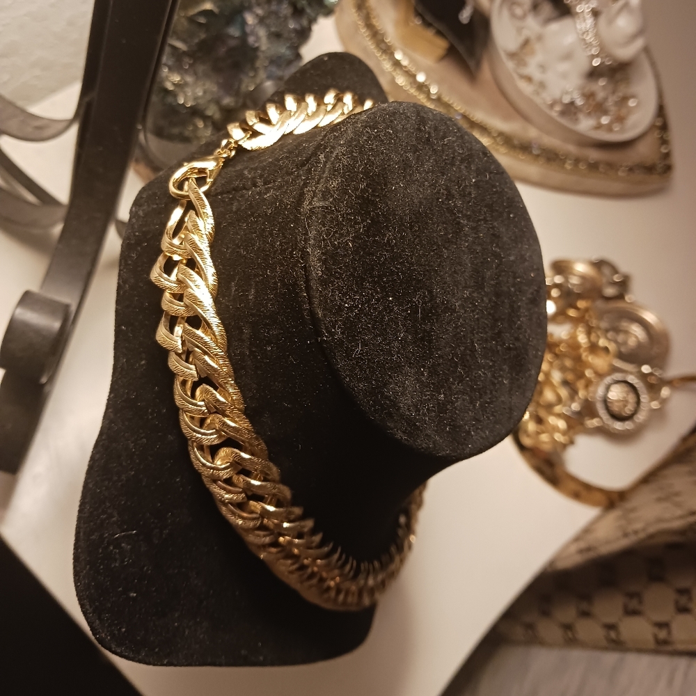 Beautiful THICK necklace - Picture 4 of 10